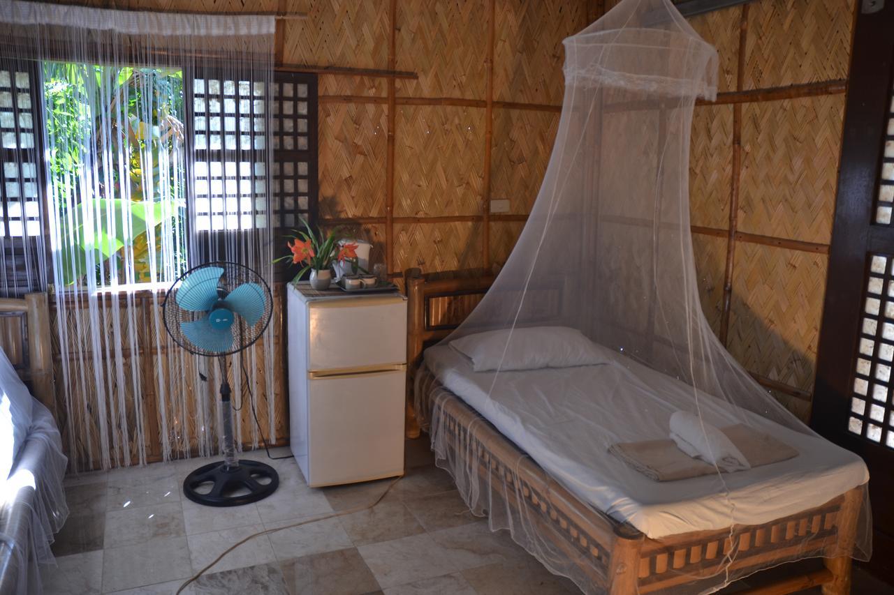 פוארטו גאלרה Bamboo Beach Resort מראה חיצוני תמונה